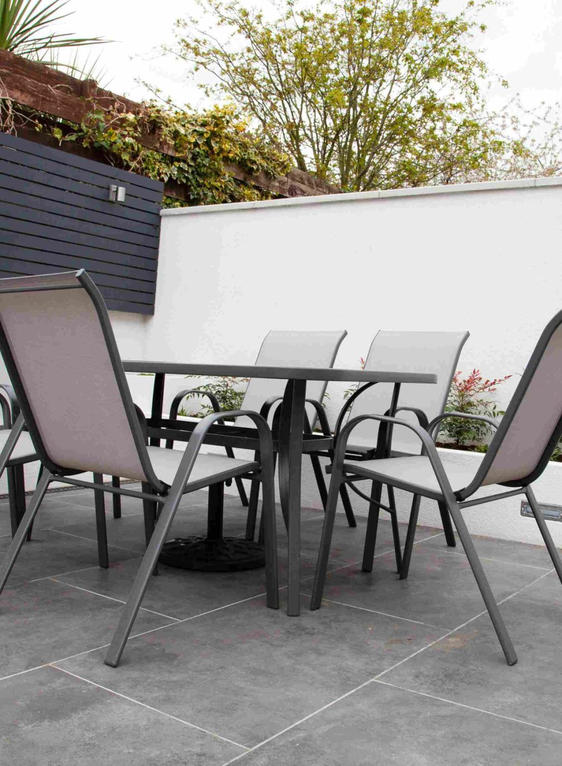 outdoor furniture buyers in dubai.1